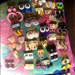 Vintage fashion earrings lot